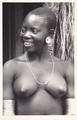 CPANU2010151 - Philatelie - Cartophilie - Carte Postale anciennes jeune femme africaine aux seins nus - Cartes postales anciennes de collection