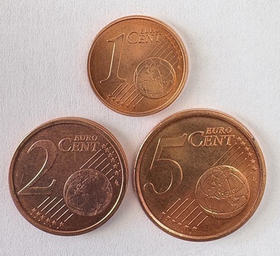 1.2.5centSMAR2004 -Philatélie 50 - Pièces euros Saint Marin 2004 - 1, 2 et 5 centimes