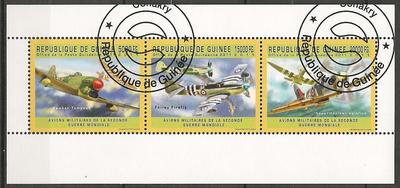 2GREPGUINEE2011AVIONSMIL3 - Philatelie - Série de 3 timbres de République de Guinée sur la seconde guerre mondiale - Timbres de guerre