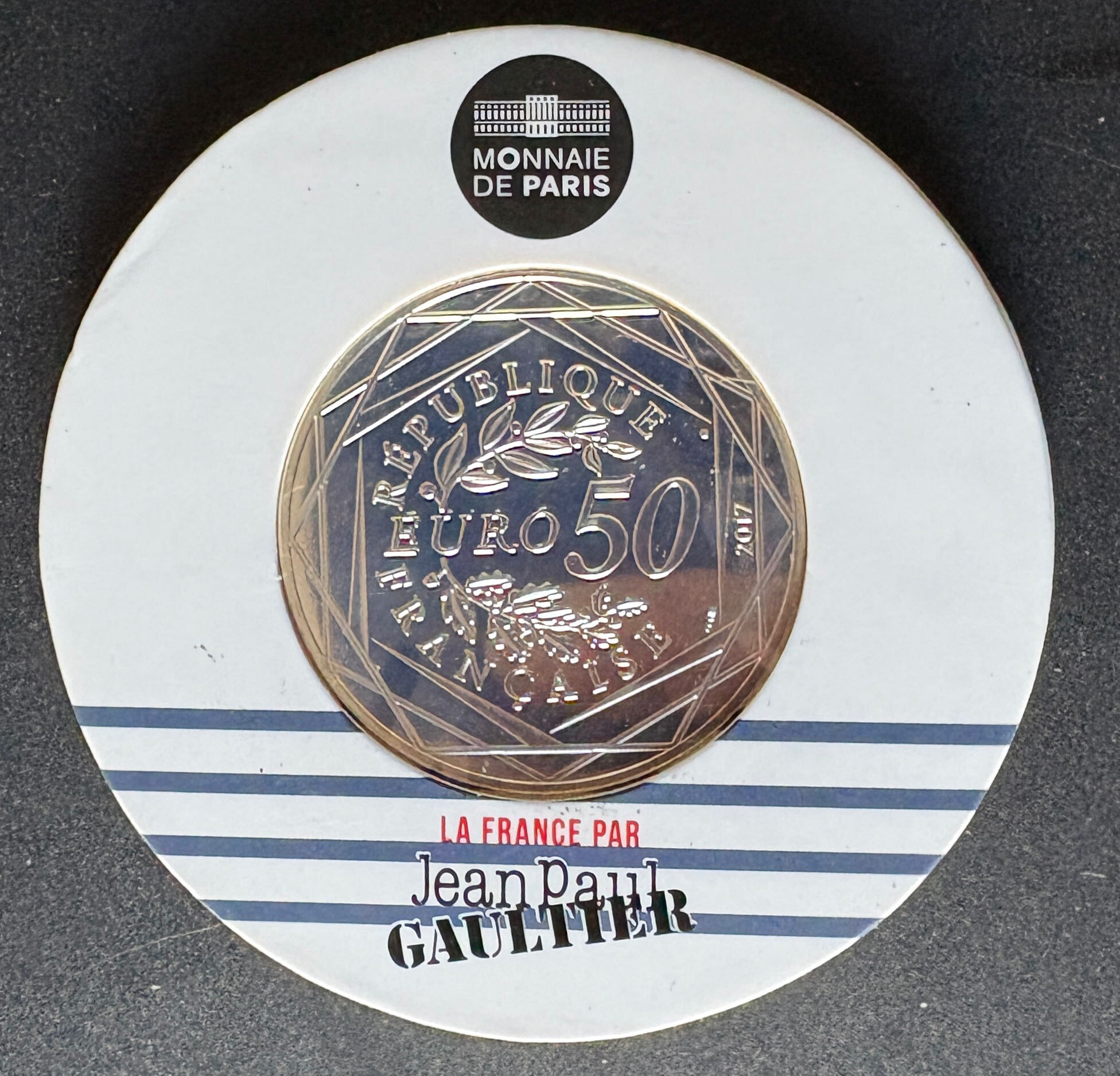 50€JPG- Philatélie 50 - Pièce de 50€ Argent Jean Paul Gaultier - 2017 - verso