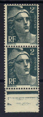 713 F - Philatelie - timbre de France avec variété