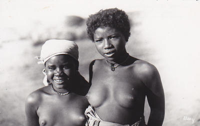 CPANU24101511 - Philatelie - Cartophilie - Carte Postale anciennes jeunes filles de madagascar aux seins nus - Cartes postales anciennes de collection