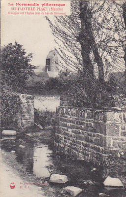 CPA50SUR0311176 - Philatelie - Carte postale ancienne Echappée sur l'Eglise de surtainville - Cartes postales anciennes