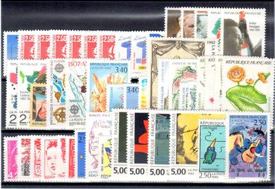FRC1992 - Philatelie - année complète de timbres de France