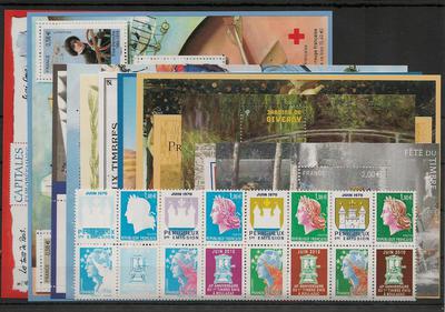FRC2010 - Philatelie - Année complète de timbres de France année 2010 - Timbres de collection