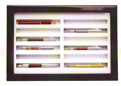 ID5908 - Philatelie 50 - vitrine en bois pour stylos - SAFE