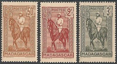 MAD190-192 - Philatélie - Timbre de Madagascar N° Yvert et Tellier 190 à 192 - Timbres de colonies françaises - Timbres de collection