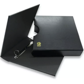 YT13890/1 - Philatélie 50 - Album FUTURA PRESTIGE avec étui Yvert et Tellier